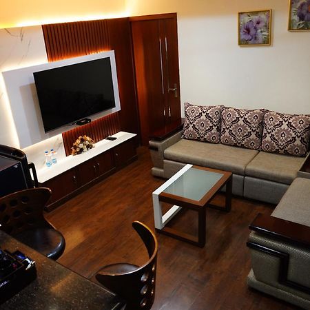 Chola Serviced Apartment Tiruchirappalli Exterior photo