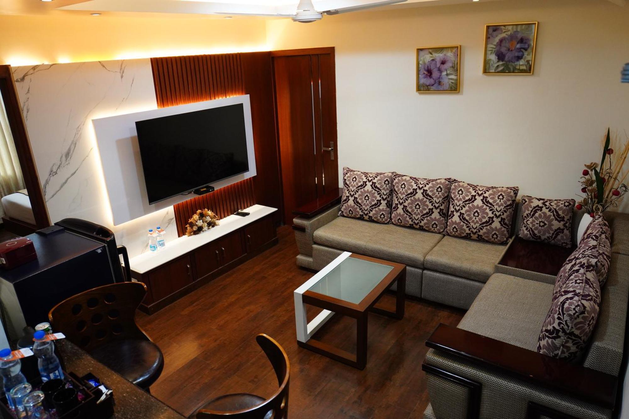 Chola Serviced Apartment Tiruchirappalli Exterior photo