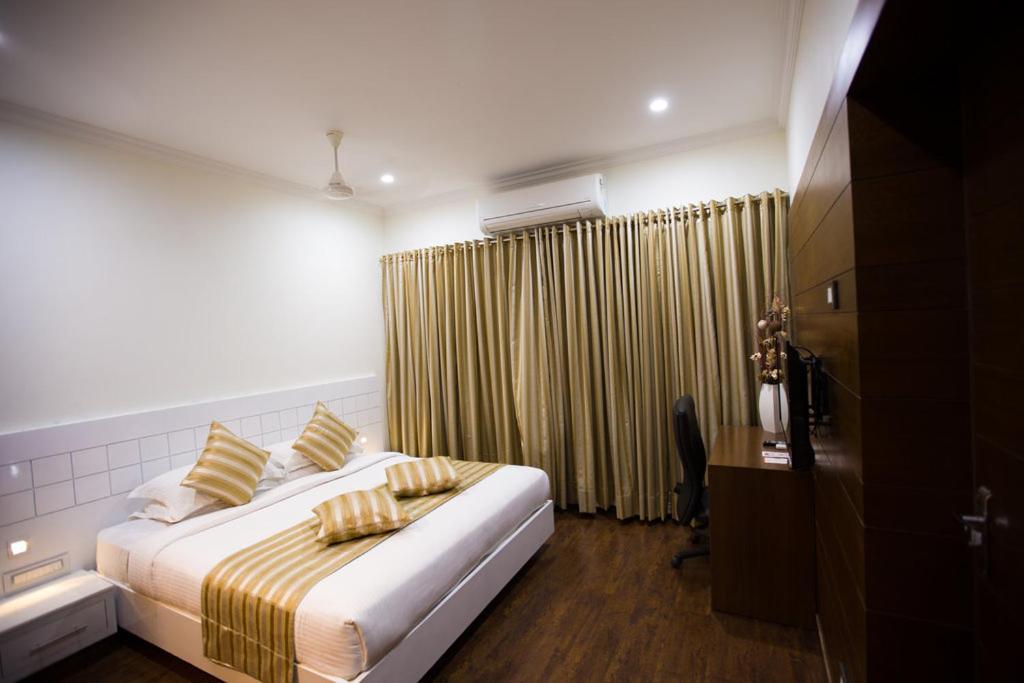 Chola Serviced Apartment Tiruchirappalli Exterior photo