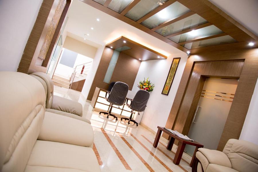 Chola Serviced Apartment Tiruchirappalli Exterior photo