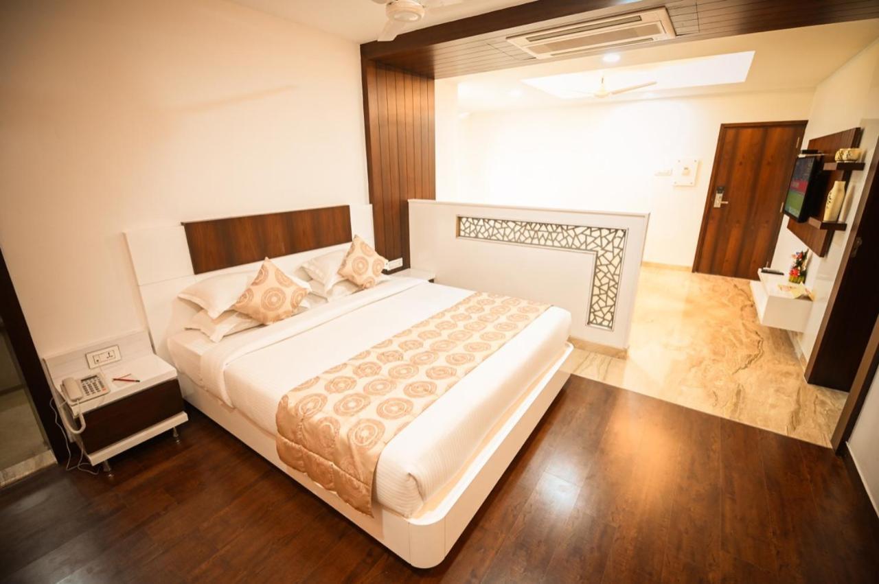 Chola Serviced Apartment Tiruchirappalli Exterior photo
